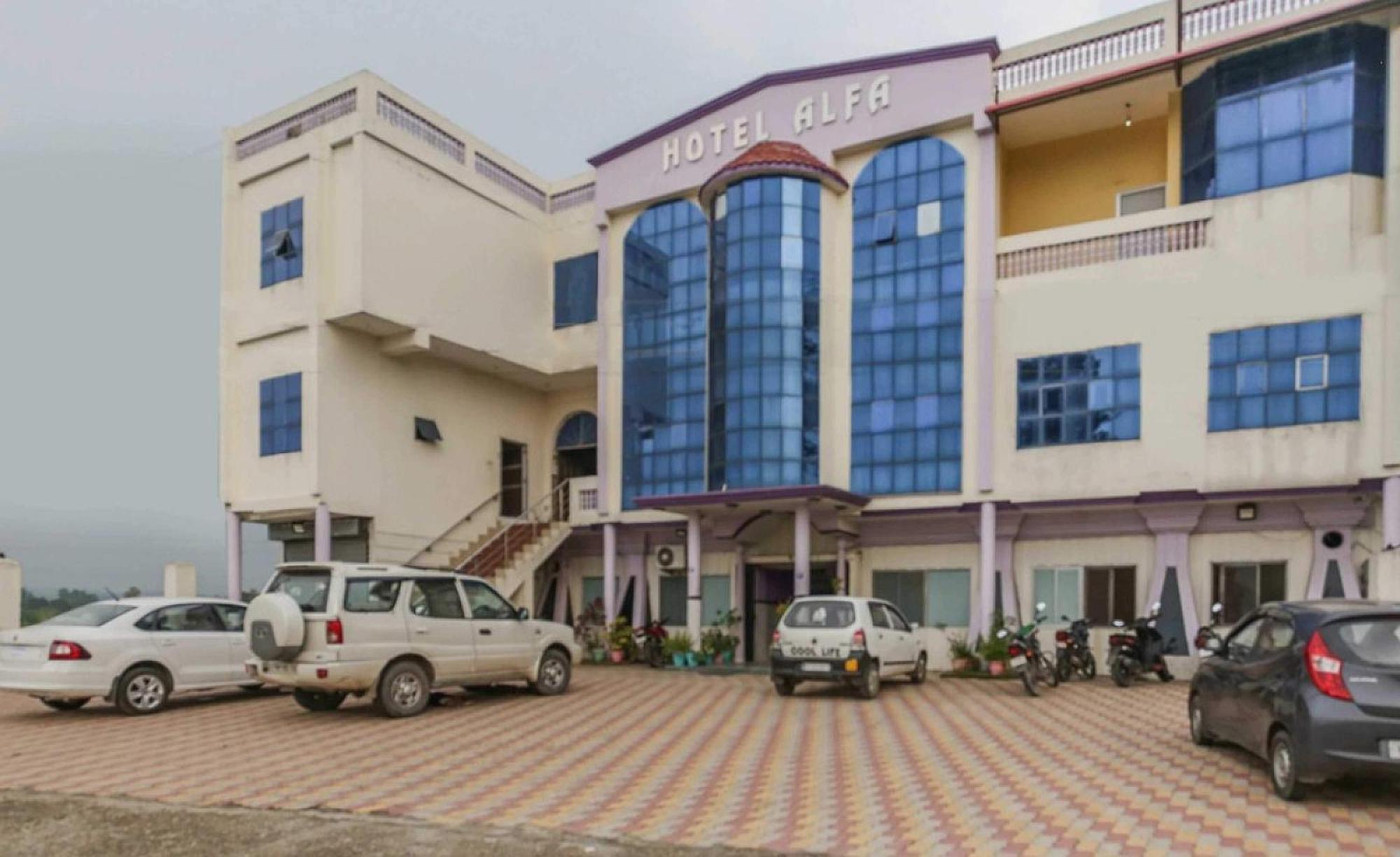 Amb Hotel O Alfa מראה חיצוני תמונה